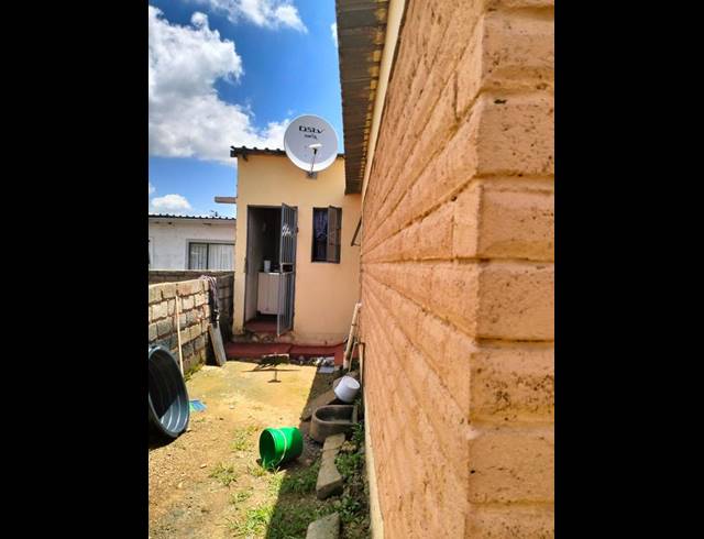 1 BEDROOM HOUSE FOR SALE IN LOTUS GARDENS